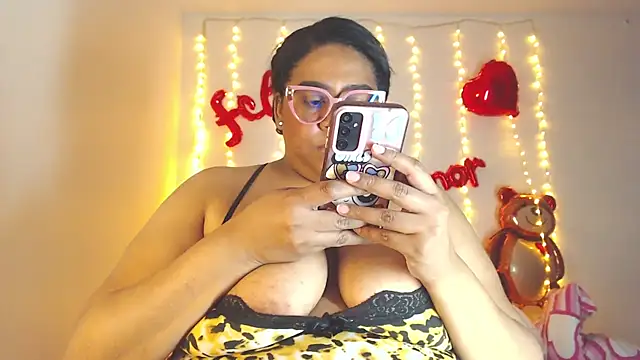 BiancaFollerach online show from 02/13/26, 12:28