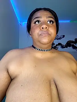 BiancaFollerach online show from 04/08/26, 11:54