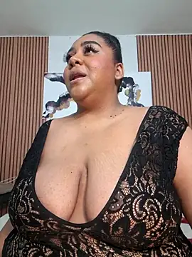 Snapshot of BiancaFollerach chatting on 06/27/26, 11:37 BiancaFollerach online show from 06/27/26, 11:37