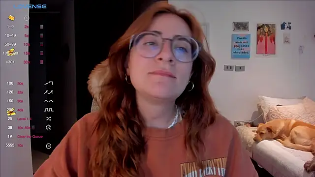 Snapshot of linda_giggle chatting on 12/12/24, 12:16 linda giggle online show from 12/12/24, 12:16