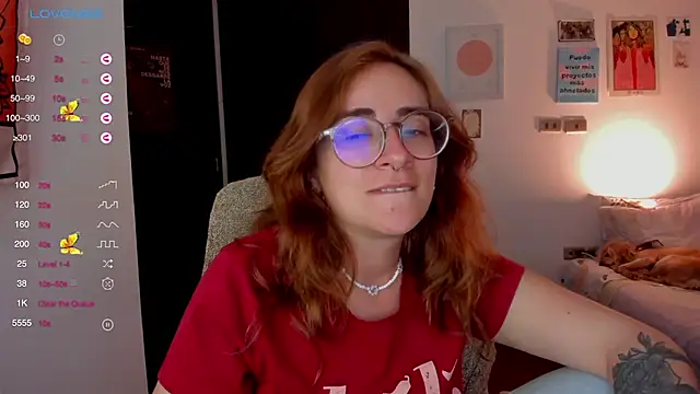 Snapshot of linda_giggle chatting on 01/08/25, 01:00 linda giggle online show from 01/08/25, 01:00