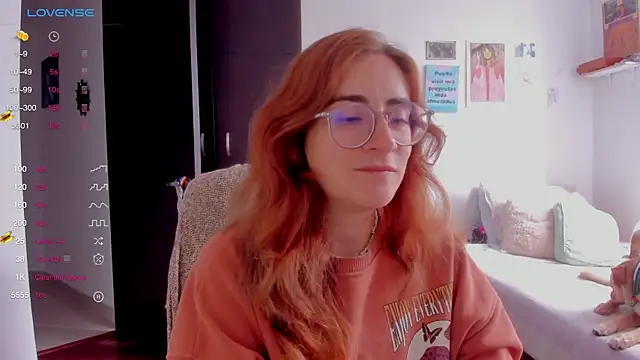 Snapshot of linda_giggle chatting on 01/08/25, 01:41 linda giggle online show from 01/08/25, 01:41