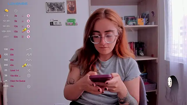 Snapshot of linda_giggle chatting on 02/23/25, 09:05 linda giggle online show from 02/23/25, 09:05