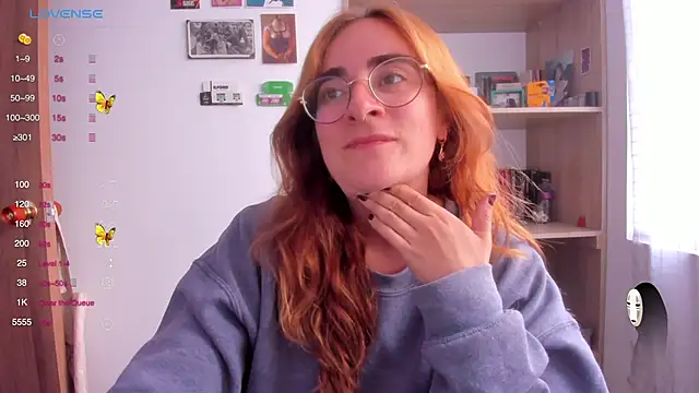 Snapshot of linda_giggle chatting on 03/12/25, 10:07 linda giggle online show from 03/12/25, 10:07