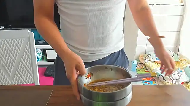 guozuo online show from 09/15/25, 03:06