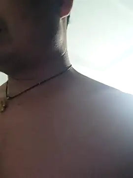 guozuo online show from 09/17/25, 03:14