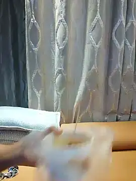 Snapshot of guozuo chatting on 07/30/26, 01:43 guozuo online show from 07/30/26, 01:43