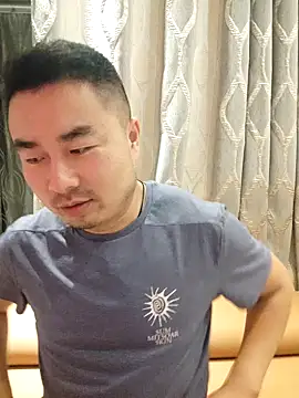 Snapshot of guozuo chatting on 08/04/26, 02:08 guozuo online show from 08/04/26, 02:08