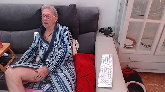 Nudelschwanz online show from 02/23/25, 06:12