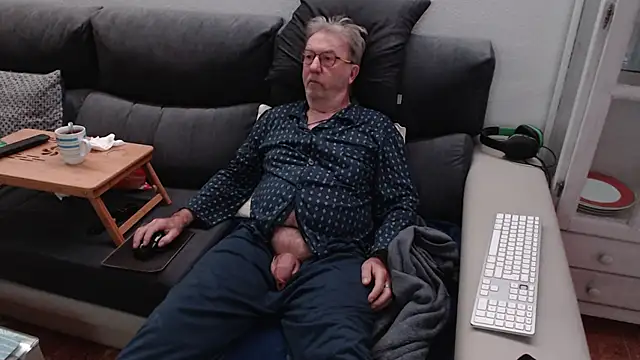 Nudelschwanz online show from 03/05/25, 01:52