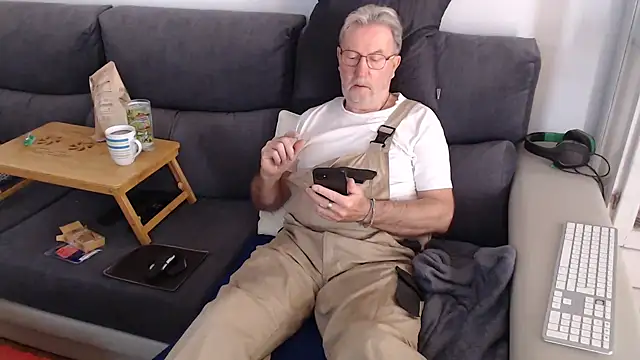 Nudelschwanz online show from 03/08/25, 09:28