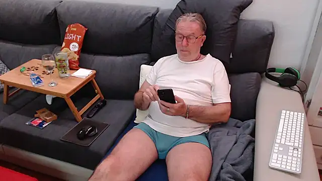 Nudelschwanz online show from 03/10/25, 06:23