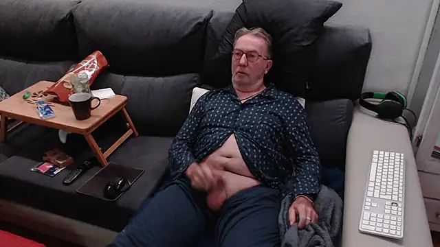 Nudelschwanz online show from 03/11/25, 06:43