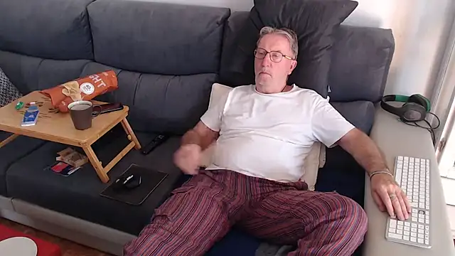 Nudelschwanz online show from 03/11/25, 04:07