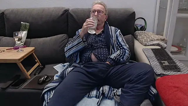 Nudelschwanz online show from 03/11/26, 09:10