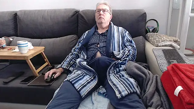 Nudelschwanz online show from 03/25/26, 08:20