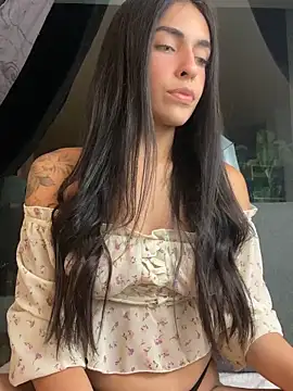Snapshot of DaphneUwu chatting on 05/02/26, 12:59 DaphneUwu online show from 05/02/26, 12:59