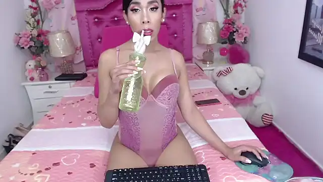 Divaxhermosa online show from 01/24/25, 01:24