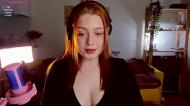 Sofy Benson online show from 09/27/25, 02:33