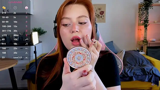 Sofy Benson online show from 04/19/26, 01:32