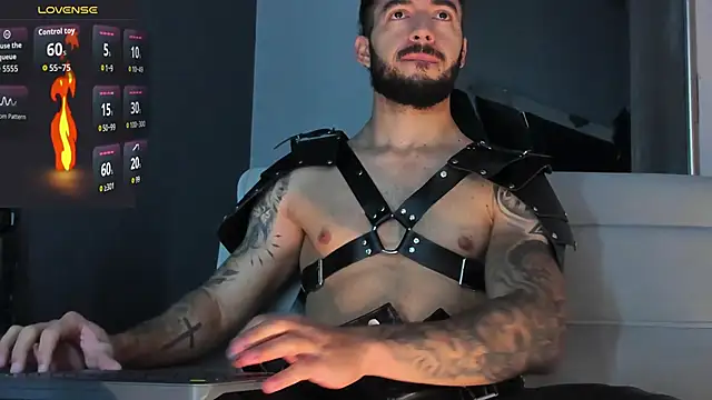 MarkWalker   online show from 12/19/25, 10:11