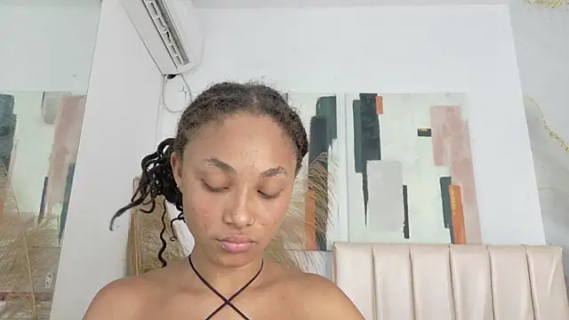 Snapshot of kristyl_paez chatting on 06/02/26, 07:27 kristyl paez online show from 06/02/26, 07:27