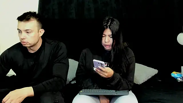 lissandthor13 online show from 12/19/25, 10:22