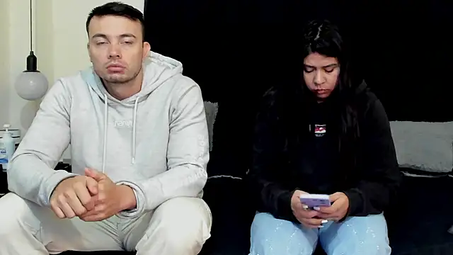 lissandthor13 online show from 12/21/25, 10:22