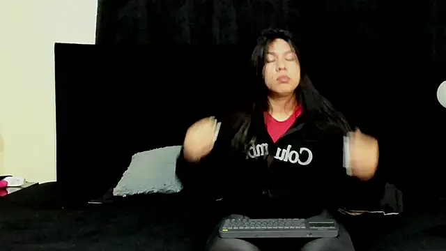 lissandthor13 online show from 01/13/26, 10:20