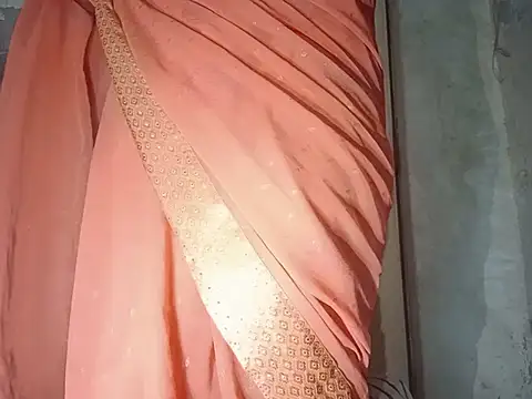 Snapshot of YUKTAPOWER chatting on 02/16/25, 10:54 YUKTAPOWER online show from 02/16/25, 10:54