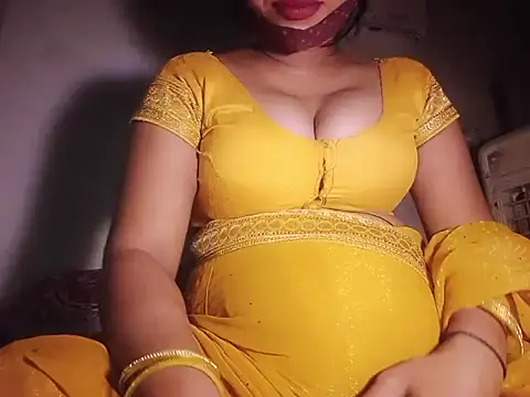 Snapshot of YUKTAPOWER chatting on 09/10/25, 09:15 YUKTAPOWER online show from 09/10/25, 09:15