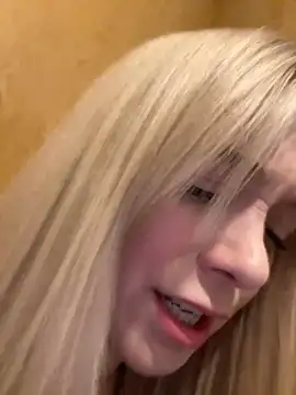 CherryAuroraa online show from 12/09/24, 02:39