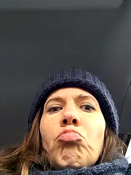 Lina lou4 online show from 03/16/25, 09:05