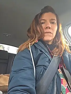 Lina lou4 online show from 11/30/25, 09:57