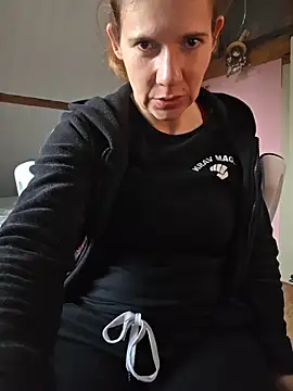 Lina lou4 online show from 02/19/26, 04:36