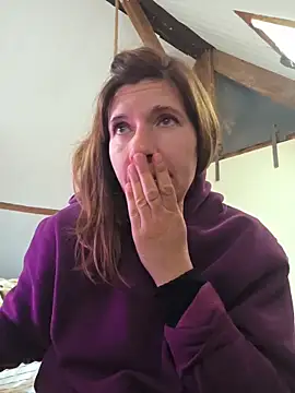 Lina lou4 online show from 03/28/26, 10:26