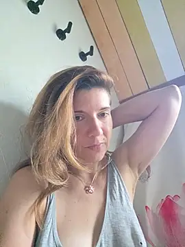 Snapshot of Lina_lou4 chatting on 06/24/26, 07:18 Lina lou4 online show from 06/24/26, 07:18