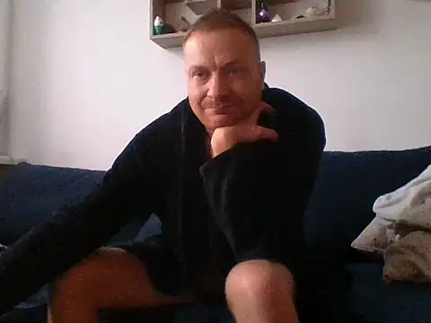 82liska online show from 10/27/25, 08:29