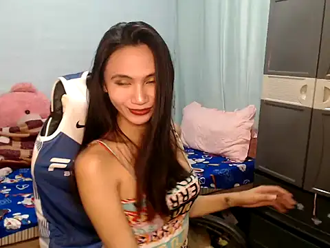 PirateEmpressBoaAico online show from 12/11/24, 10:58