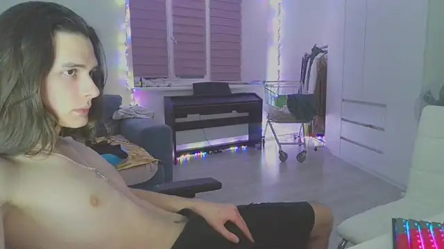 CandyChell online show from 02/06/25, 02:48