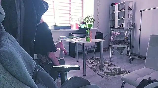 CandyChell online show from 04/14/26, 12:55