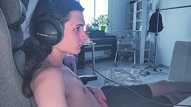 CandyChell online show from 04/21/26, 12:44