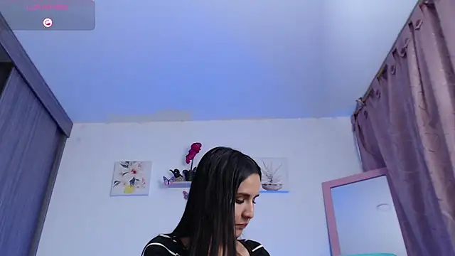 Annaross2 online show from 01/22/25, 10:59