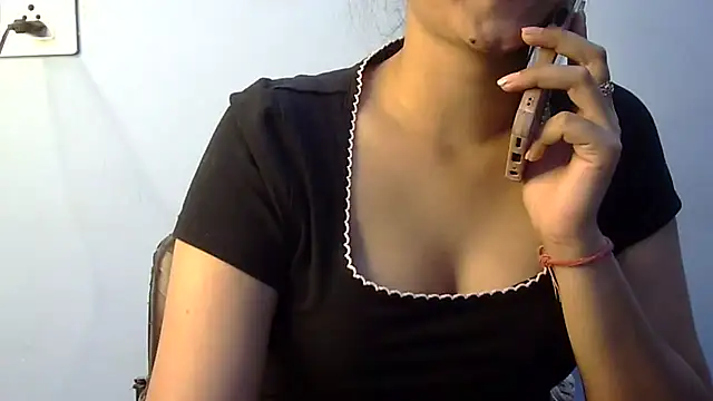 lovelydesi21 online show from 11/15/25, 12:56