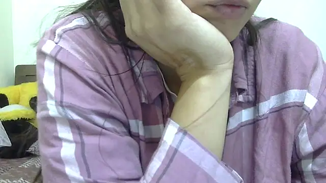 lovelydesi21 online show from 04/08/26, 05:18