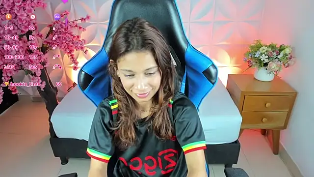 cora 22 online show from 02/20/25, 04:03