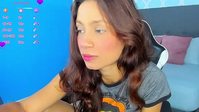 cora 22 online show from 09/18/25, 12:51