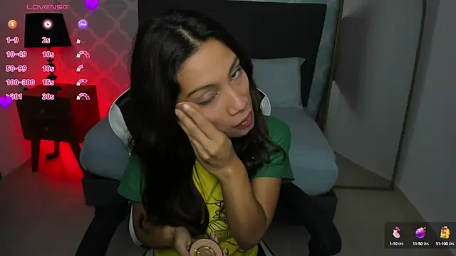 cora 22 online show from 09/19/25, 01:12