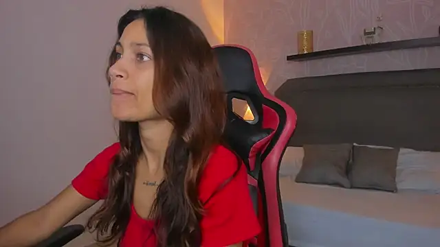 cora 22 online show from 12/16/25, 12:43