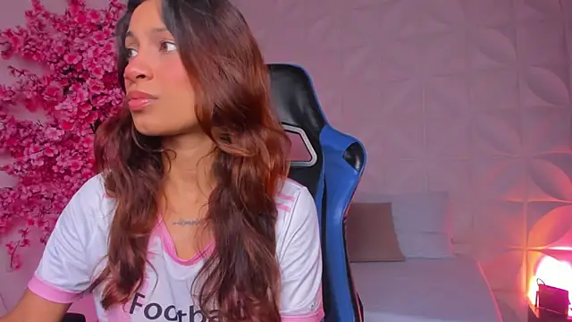 cora 22 online show from 03/16/26, 12:53